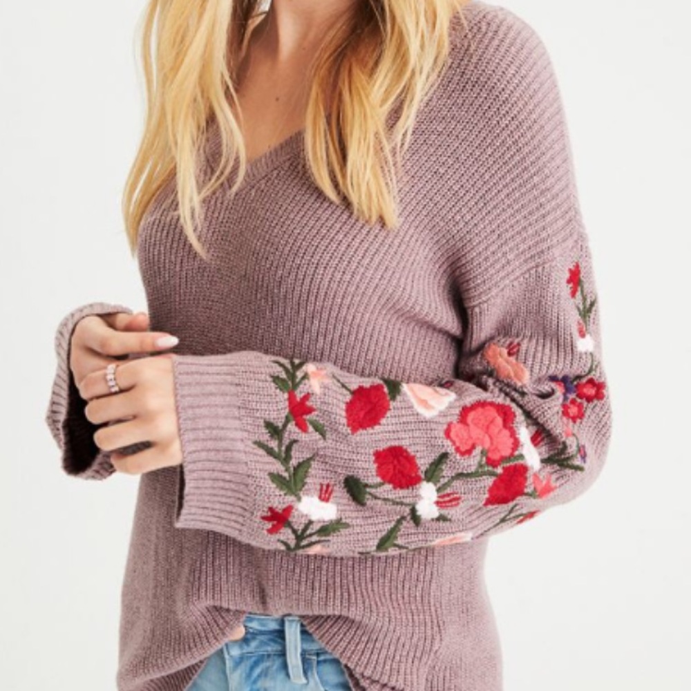 American Eagle Soft & Pretty Sweater